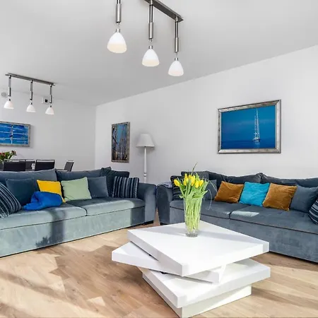 Baltiq Plaza * גדינייה